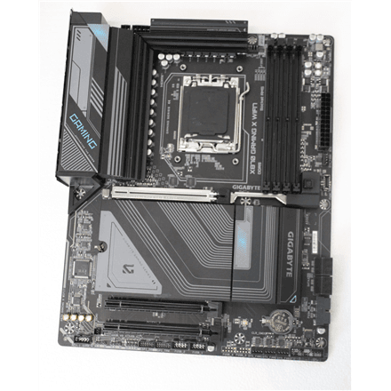 SALE OUT. Gigabyte X870 GAMING X WIFI7 1.0 | Processor family AMD | Processor socket AM5 | DDR5 | Supported hard disk drive interfaces SATA, M.2 | Number of SATA connectors 4 | REFURBISHED, USED, WITHOUT INSTRUCTIONS,...