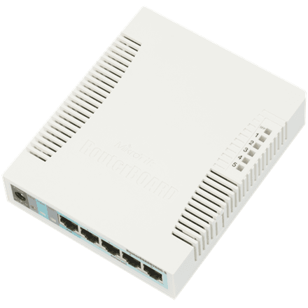 MikroTik Switch – nuotrauka 1