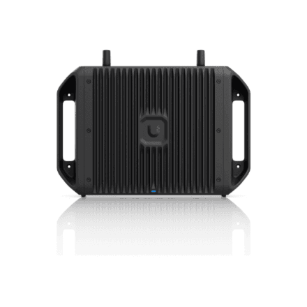 Ubiquiti Powerful multi-WAN UniFi Cloud Gateway with remote SIM support, featuring 10GbE, 2.5GbE PoE+ and 10G PoE++ output, microSD storage | Ubiquiti – nuotrauka 1