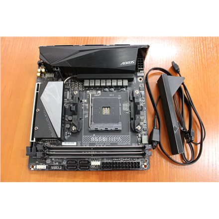 SALE OUT. Gigabyte | B550I AORUS PRO AX 1.0 | Processor family AMD | Processor socket AM4 | DDR4 DIMM | Memory slots 2 | Chipset AMD B | Mini ITX | USED, REFURBISHED, WITHOUT ACCESSORIES, ONLY BACK PANEL INCLUDED