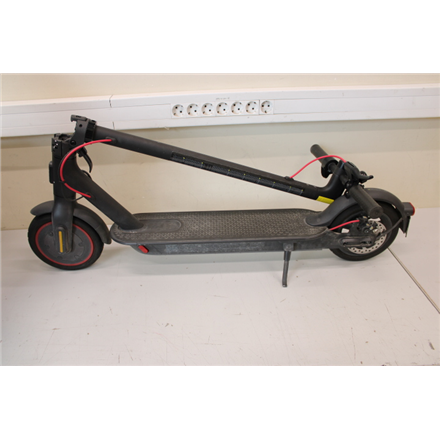 SALE OUT. Xiaomi Mi Electric Scooter Pro 2 (Black) | Xiaomi Mi Electric Scooter Pro 2 | 600 W | 25 km/h | 3 month(s) | Black | USED, SCRATCHED, DIRTY, SMALL CRACK BEHIND LEG, MISSING: CHARGER, MANUAL AND LEFT BACK REF...