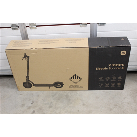 SALE OUT. Xiaomi Electric Scooter 4 EU | Xiaomi Electric Scooter 4 EU | 300 W | 25 km/h | 10 " | 6 month(s) | Black | DEMO, SCRATCHED, MISSING SCREWS
