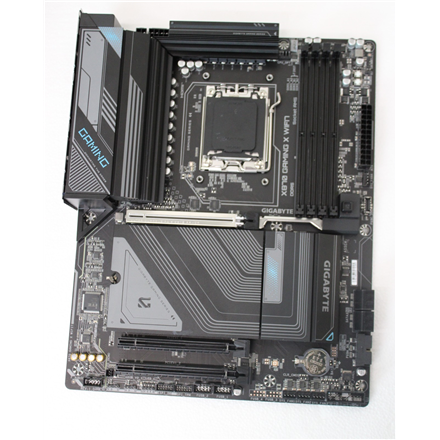 SALE OUT. Gigabyte X870 GAMING X WIFI7 1.0 | Processor family AMD | Processor socket AM5 | DDR5 | Supported hard disk drive interfaces SATA, M.2 | Number of SATA connectors 4 | REFURBISHED, USED, WITHOUT INSTRUCTIONS,...